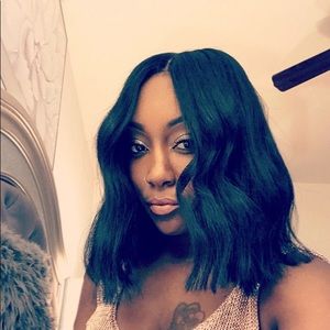 Meet your Posher, Charlae